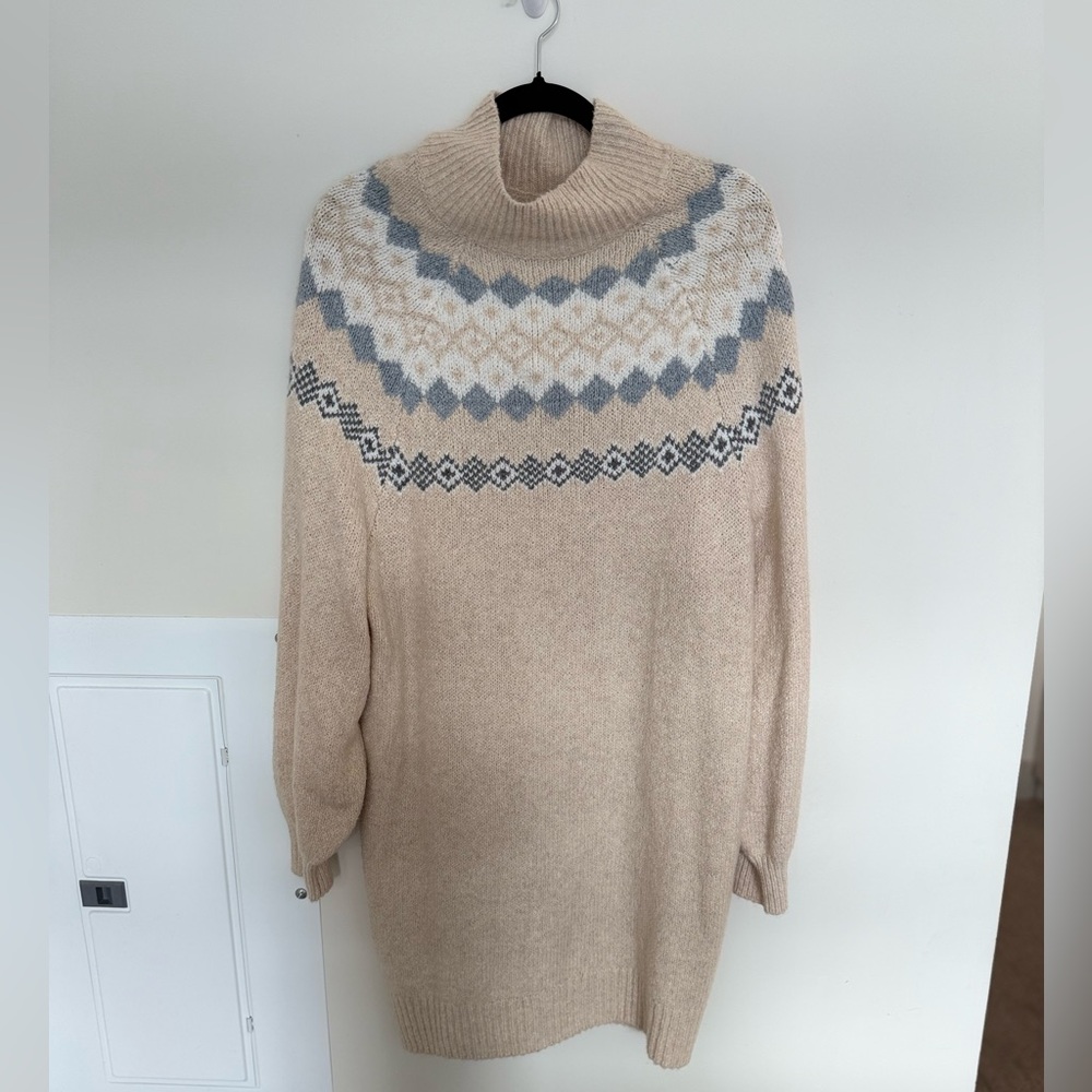 American Eagle Cream Turtleneck Sweater Dress – NWT – Geometric Grey Accents